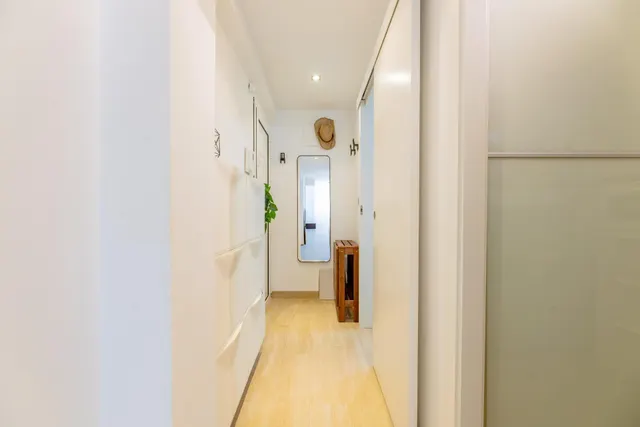 Apartamento reformado de un dormitorio en primera línea de playa en El Perellonet — 11