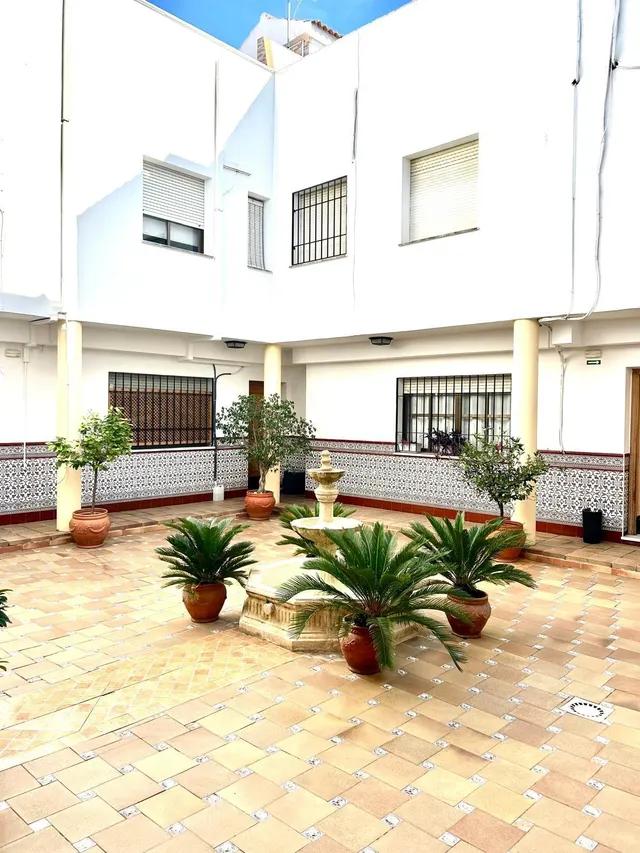 ESPECTACULAR CASA EN LA ZONA DE LA MAGDALENA. — 27