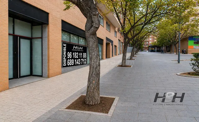 Local comercial 138m² en alquiler - Santa Rita - foto 2