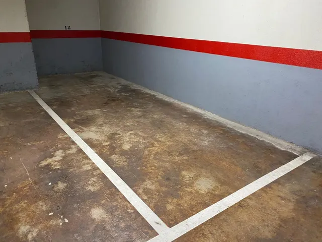 Plaza de parking en venta en el centro de Sabadell — 4