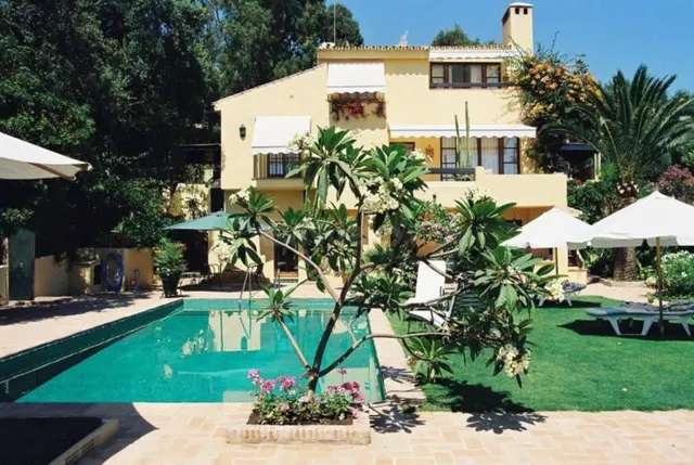 EXQUISITA VILLA EN ELVIRIA - MARBELLA - foto 2