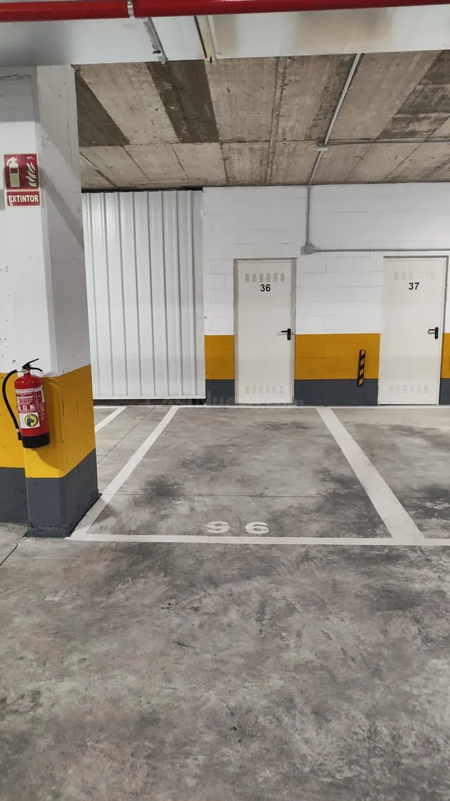 Garaje 15m² en alquiler - Vial Norte - foto 4