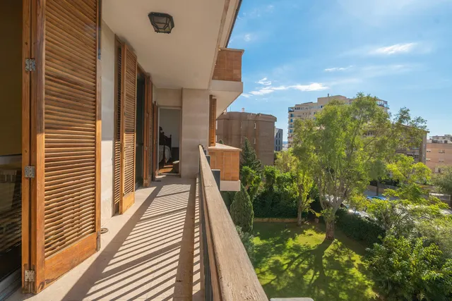 Exclusiva vivienda de alto standing con amplias terrazas, piscina y gran potencial en Son Dameto, Palma — 31