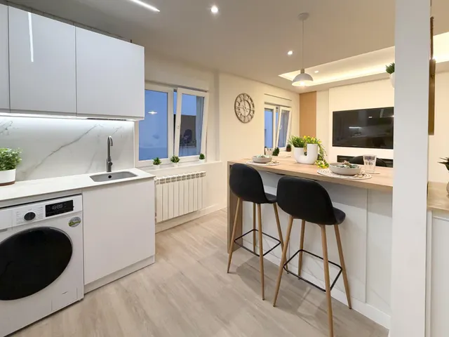 Piso reformado y luminoso de 2 habitaciones junto al campus del milán Oviedo — 6