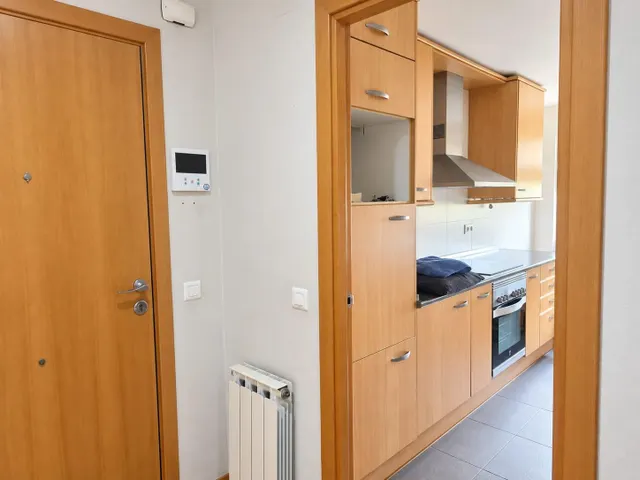 Piso exterior de 4 habitaciones con balcón y parking incluido en el centro de Reus — 43