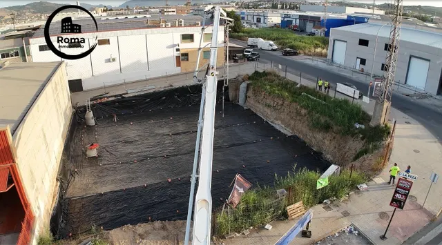 NAVE INDUSTRIAL EN CONSTRUCCIÓN EN EL POLÍGONO JUNCARIL – AL - foto 2