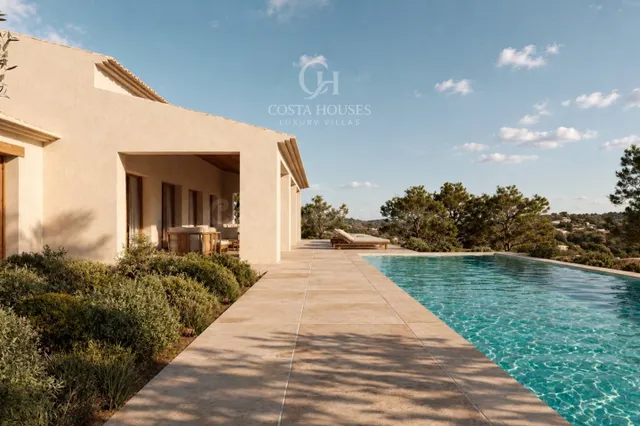 VILLA SERRALLONGA · GRAN PARCELA, PRIVACIDAD Y ESENCIA MEDIT - foto 2