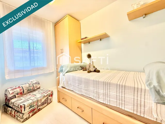 Se vende piso en primera línea con piscina — 21
