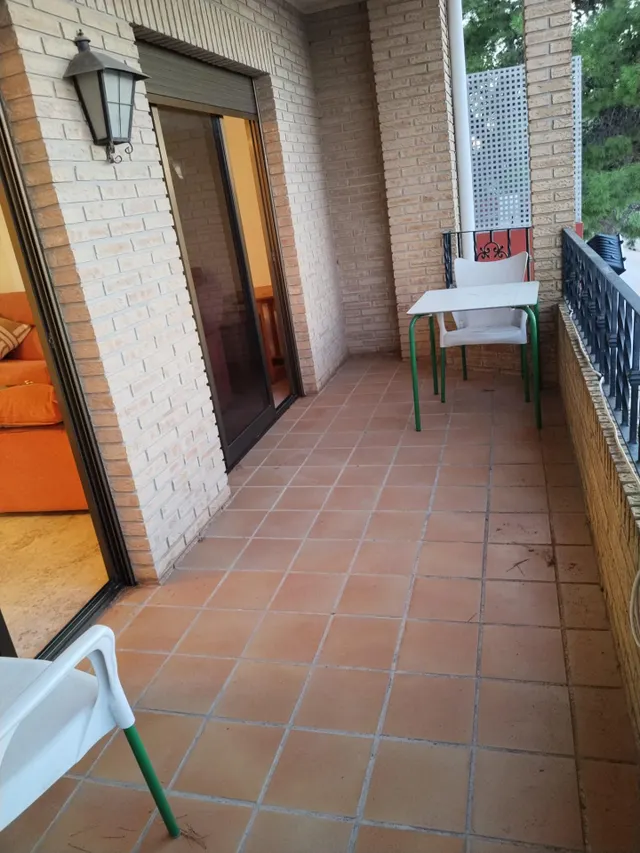 SE ALQUILA PISO MUY GRANDE PARA ESTUDIANTES UNIVERSITARIOS, EN LA ZONA DE MASIAS, DE MONCADA — 7