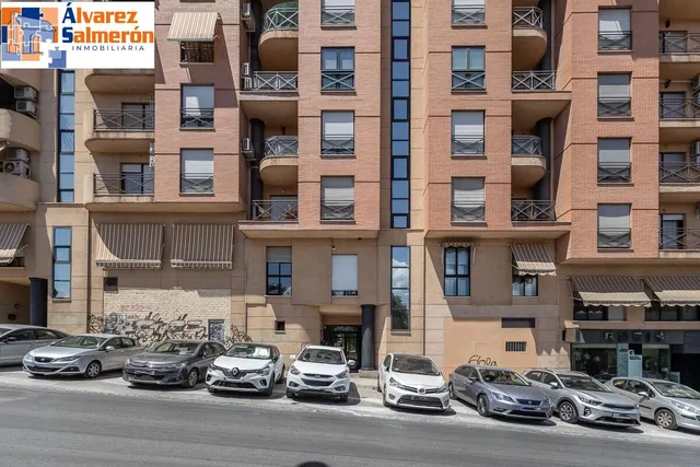 FANTASTICO PISO EN ROTONDA EUROPA — 39