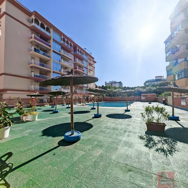 Piso familiar en Los Boliches, Costa del Sol a 300m del Pase - foto 3