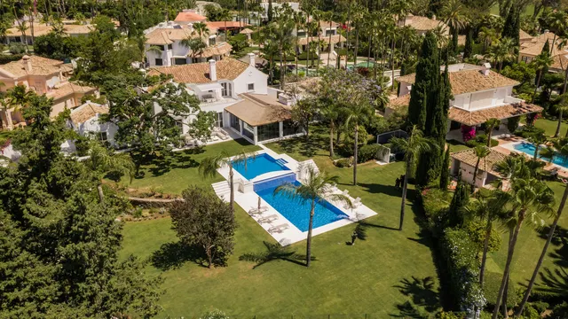 Chalet 6 habitaciones 712m² en venta - Marbella — 25