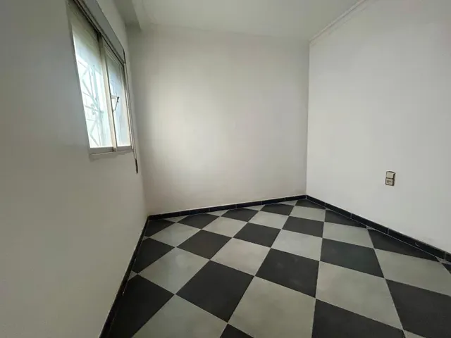Amplia Casa para Reformar en el Corazón de la Ciudad — 30