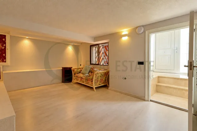 Chalet independiente a 100 m del mar con jardín y piscina en Cabo de las Huertas. — 30