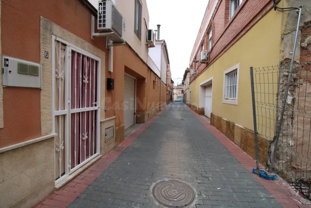 Solar Urbano con Proyecto y Obra Iniciada en el Corazón de L - foto 3