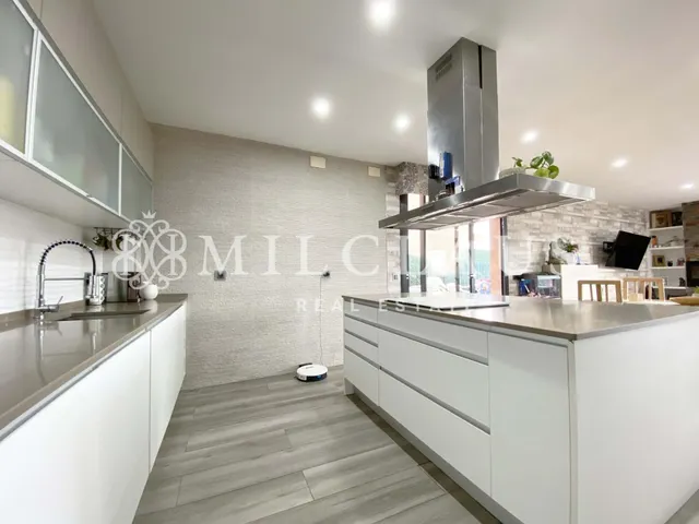 Casa o chalet independiente en venta en Calle d'Enric Morera — 45