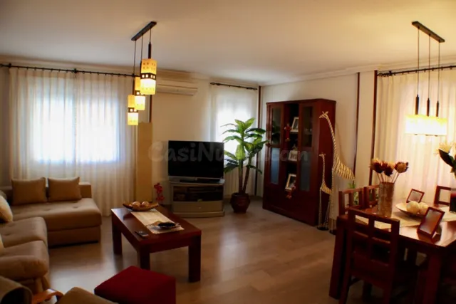GRAN CHALET INDEPENDIENTE CON PISCINA PROPIA EN LA NUCIA - foto 3