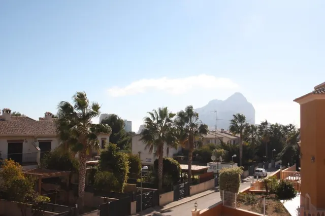Preciosa villa en venta de estilo moderno en Calpe - foto 2