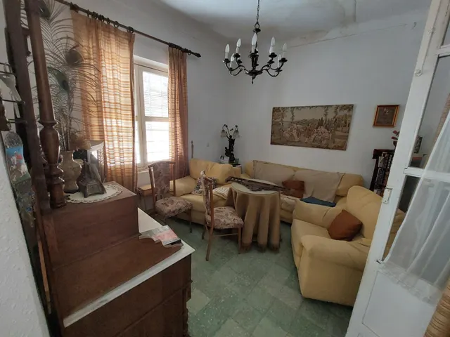 Gran casa de 320m en el centro de Vera — 8