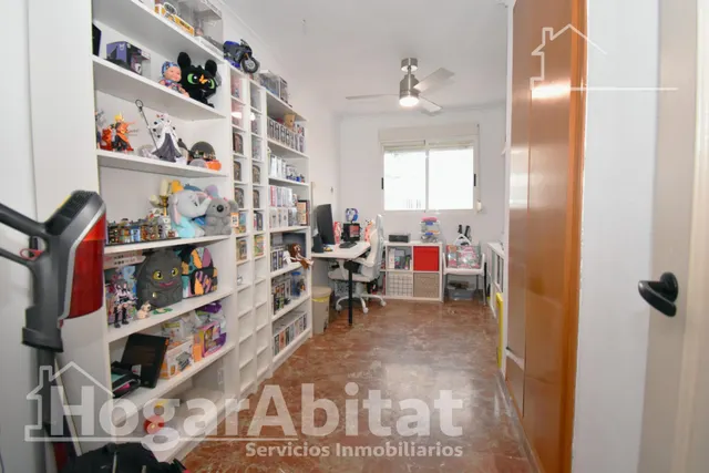 ¡Vistas panorámicas! Ático amplio y sofisticado con terraza y ascensor — 22