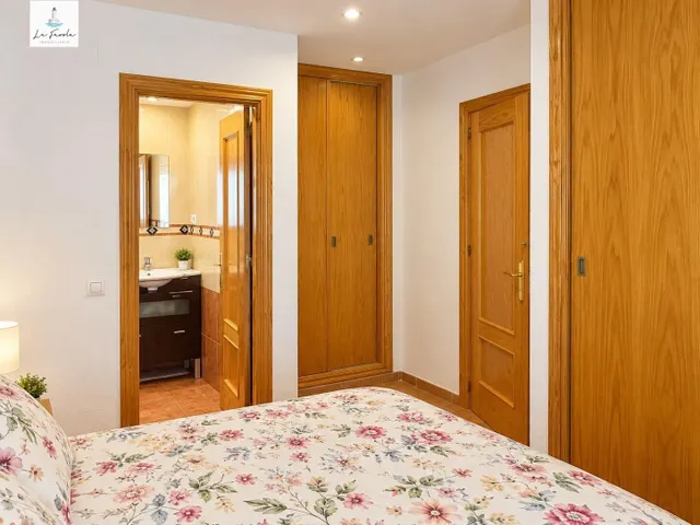 ¡Vive en el centro de Alhaurín el Grande! Amplio piso reformado de 3 dormitorios, con garaje y trastero — 7