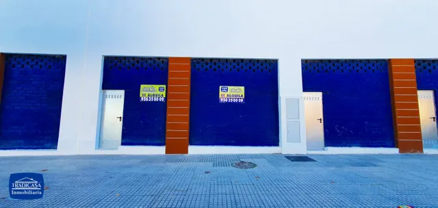 ALQUILER DE LOCAL 130m2  SITUADO EN UNA DE LAS AVENIDAS MAS TRANSITADAS DE JEREZ — 2