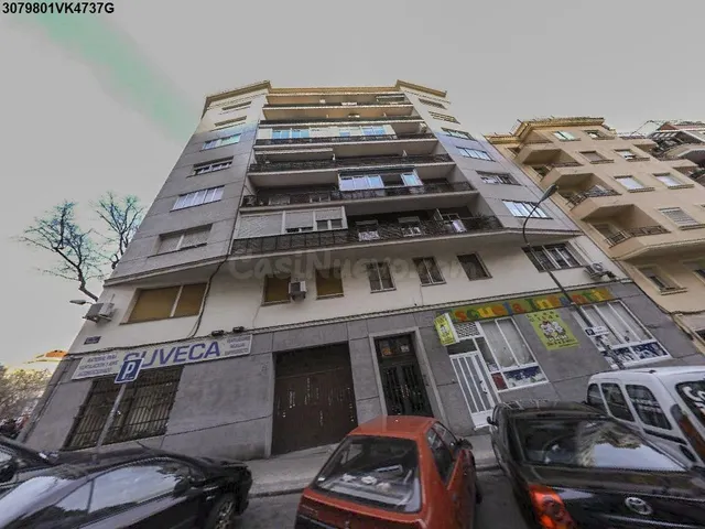 Se venden dos Locales OKUPADOS en Marcenado 46 Madrid, (Madr - foto 5