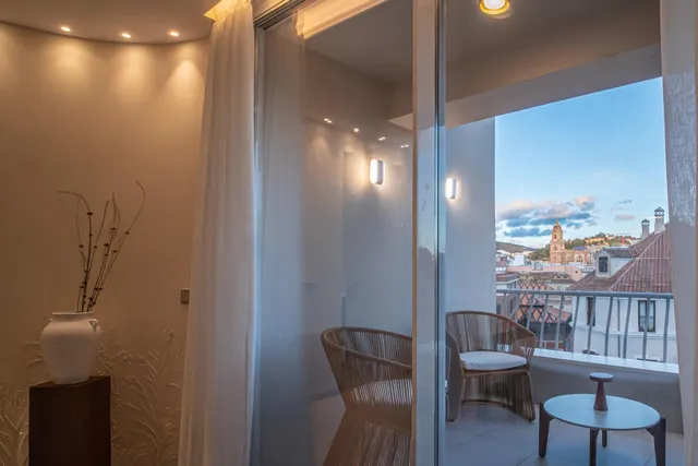 PISO TOTALMENTE REFORMADO EN LA MEJOR ZONA DE MÁLAGA — 9