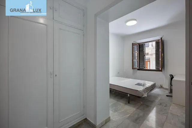 PISO JUNTO A RECOGIDAS — 8