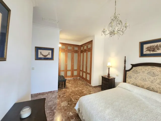 IMPRESIONANTE CASA EN CENTRO DE ALCALA DE UNA SOLA PLANTA CON LOCAL COMERCIAL Y GARAJE. — 13