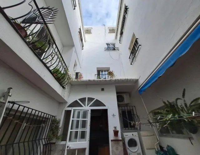 Hotel 1018m² en venta - Marbella — 2