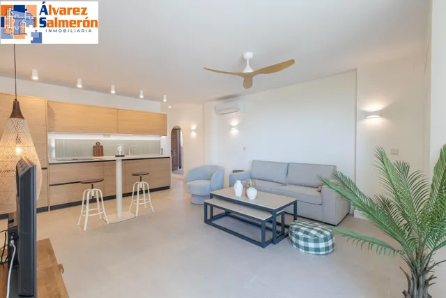 ¡exclusivo apartamento en primera linea de playa con reforma integral de alta gama! — 3