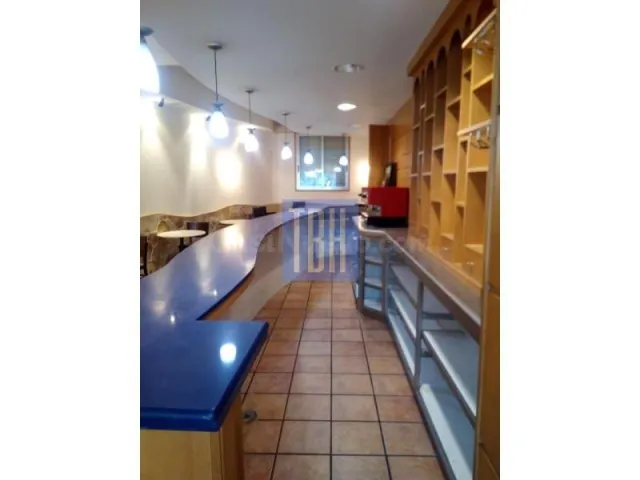 Local comercial en alquiler en Universidad - foto 4