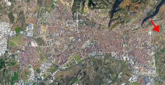 CASA Y PARCELA PARA USOS MULTIPLES. ZONA SERRALLO — 5