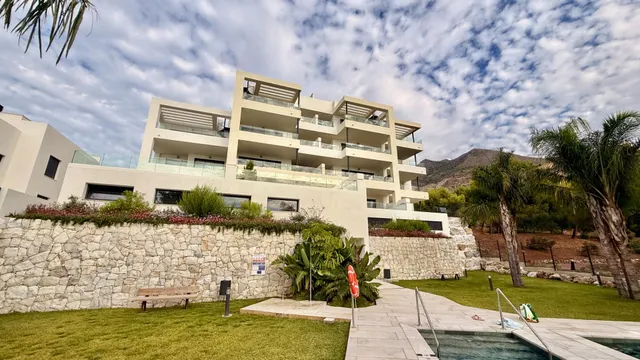 ¡ESPECTACULAR BAJO CON AMPLIA TERRAZA Y VISTAS AL MAR EN SANTANGELO SUR! — 25