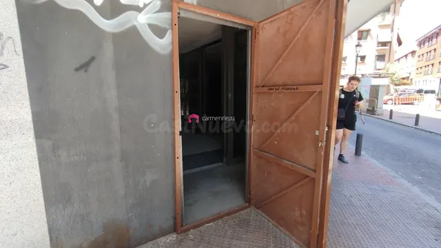 LOCAL EN RENTABILIDAD C/ MOSEÑOR OSCAR ROMERO ,2 — 4