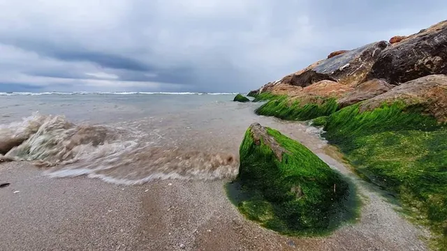 Suelo urbano en primera línea de playa — 11
