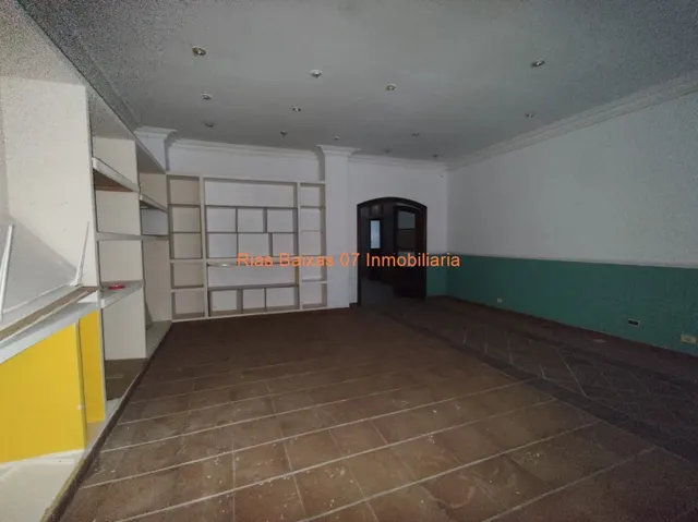 REF 2887 LOCAL COMERCIAL 179m2 A PIE DE CALLE ( VIGO ) — 3