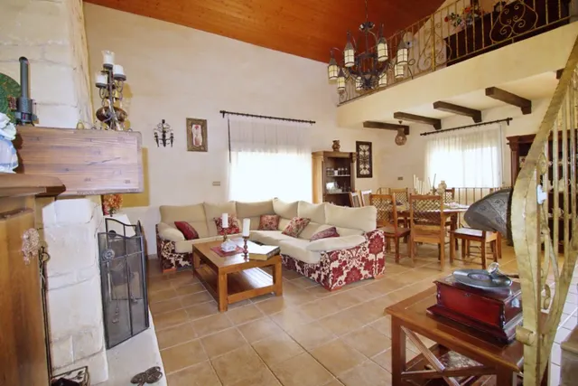 Impresionante Chalet en Valverde — 18