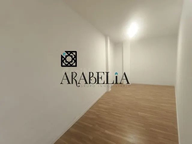 GRAN LOCAL EN ZONA GIMNASIO AIRA,TELETUBIES — 5
