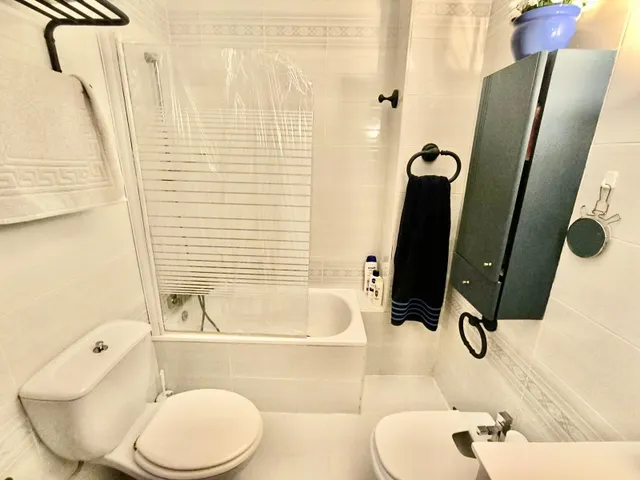 ¡Vive junto al mar! Amplia vivienda de 3 dormitorios a un paso de la playa — 29