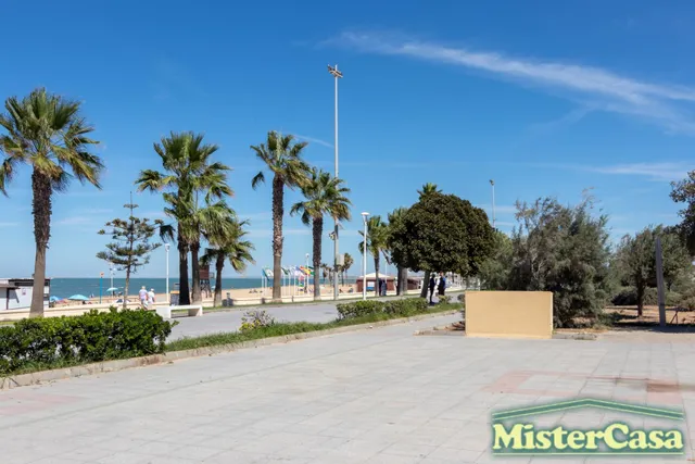 Chipiona, duplex 3 dormitorios, 2 baños, patio, solarium cerquita del mar MEJOR VER!! — 38