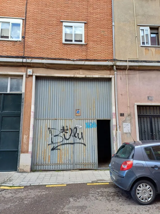 VENTA DE LOCAL DE 900 M2, JUNTO ESTACIÓN DE AUTOBUSES Y CAMPUS UNIVERSITARIO. — 6