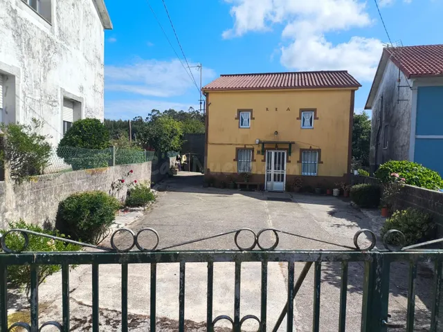 Casa con Terreno en Vilamaior, Santa Comba - foto 3