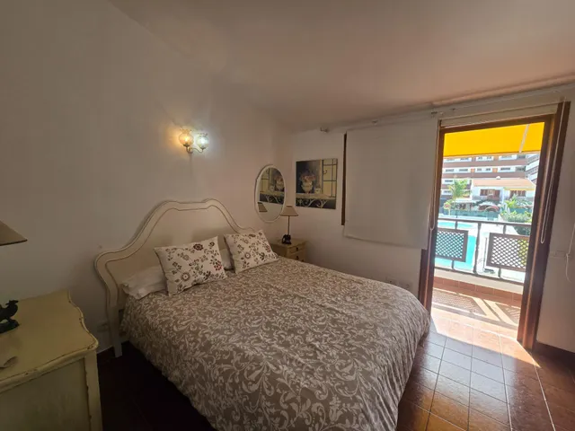 Bungalow de 2 dormitorios con jardín privado y vista a la piscina – Playa del Inglés — 6