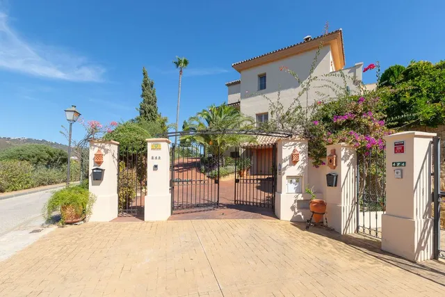 Villa 5 habitaciones 298m² en venta - Elviria — 33