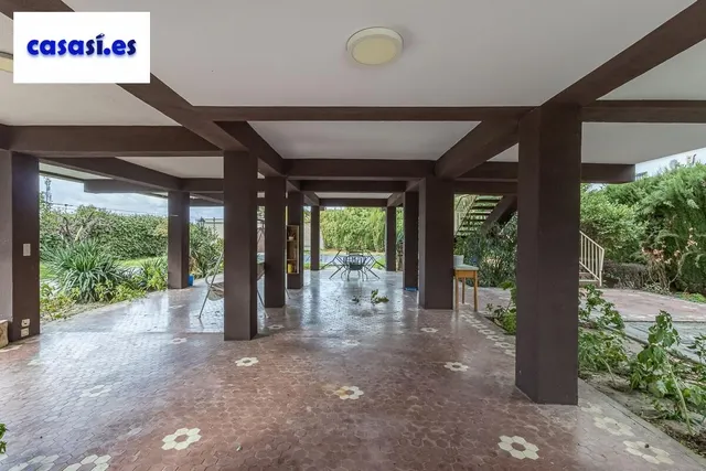 Gran casa con parcela y piscina en Cájar — 28