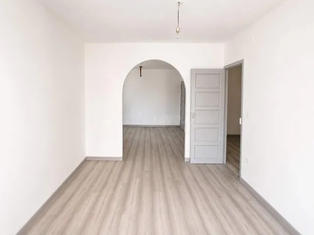 GRAN CASA CON LOCAL Y GARAJE - foto 4