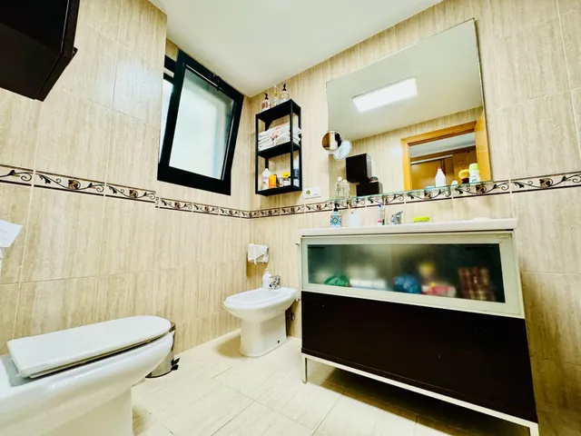 Piso en venta en Calle María de las Mercedes — 18