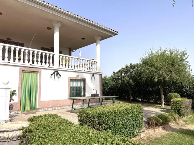 CHALET URBANO EN QUINTO CECILIO - foto 3